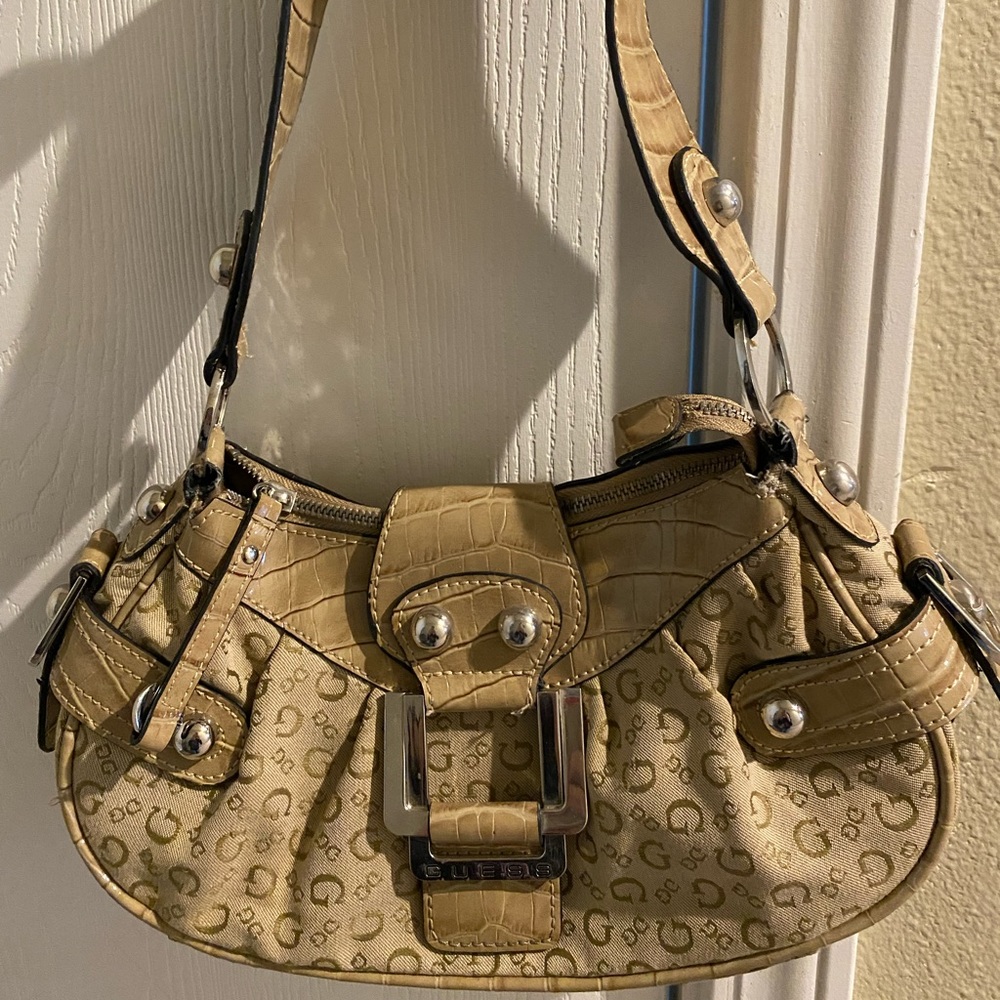 Guess Handbag/Purse Beige
